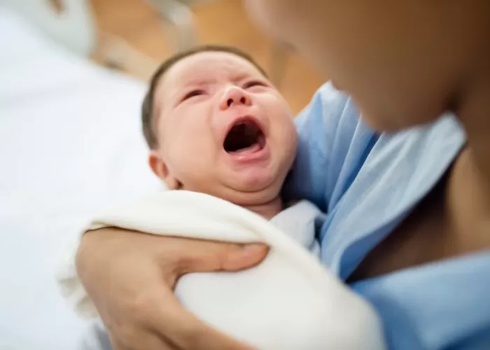 bayi rewel di malam hari